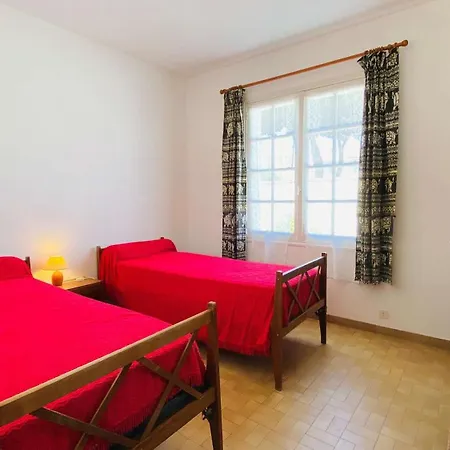 Maison De A Proximite De La Villa *