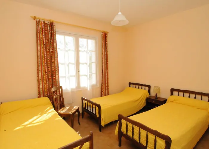 Maison De A Proximite De La *